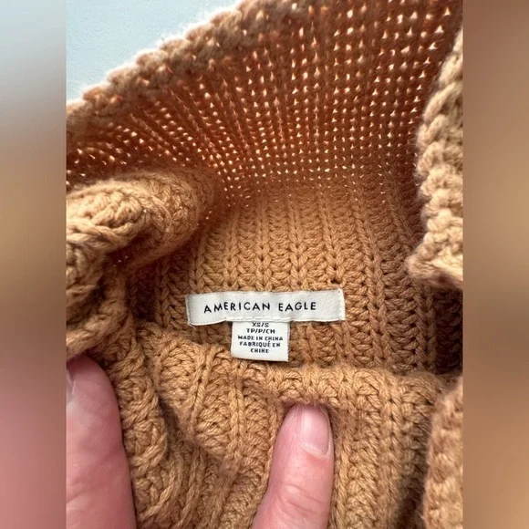 American Eagle Brown Sweater - Picture 4 of 13